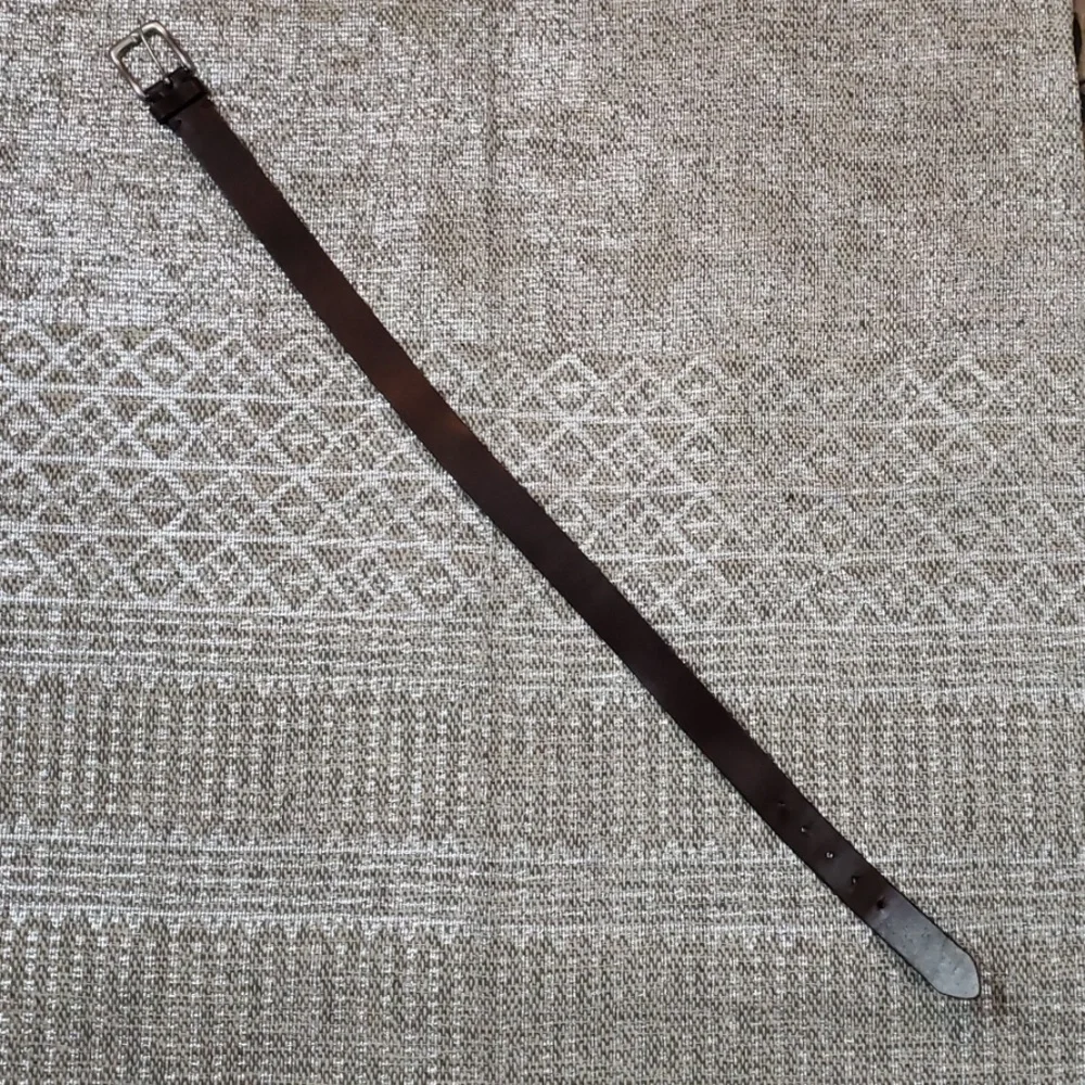 Youth boy's size Medium Leather Belt brown